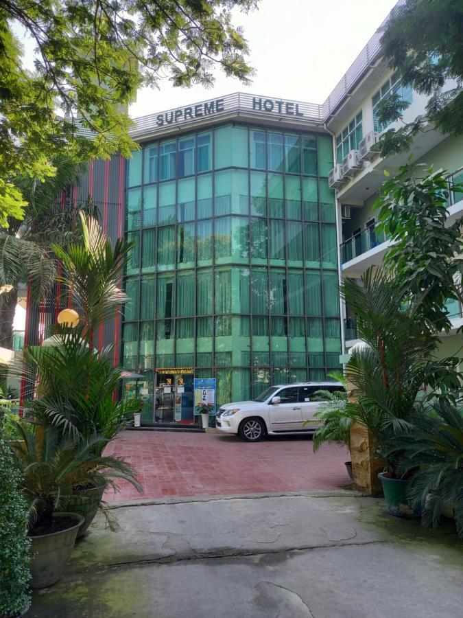 Supreme Hotel Rangún Exteriér fotografie